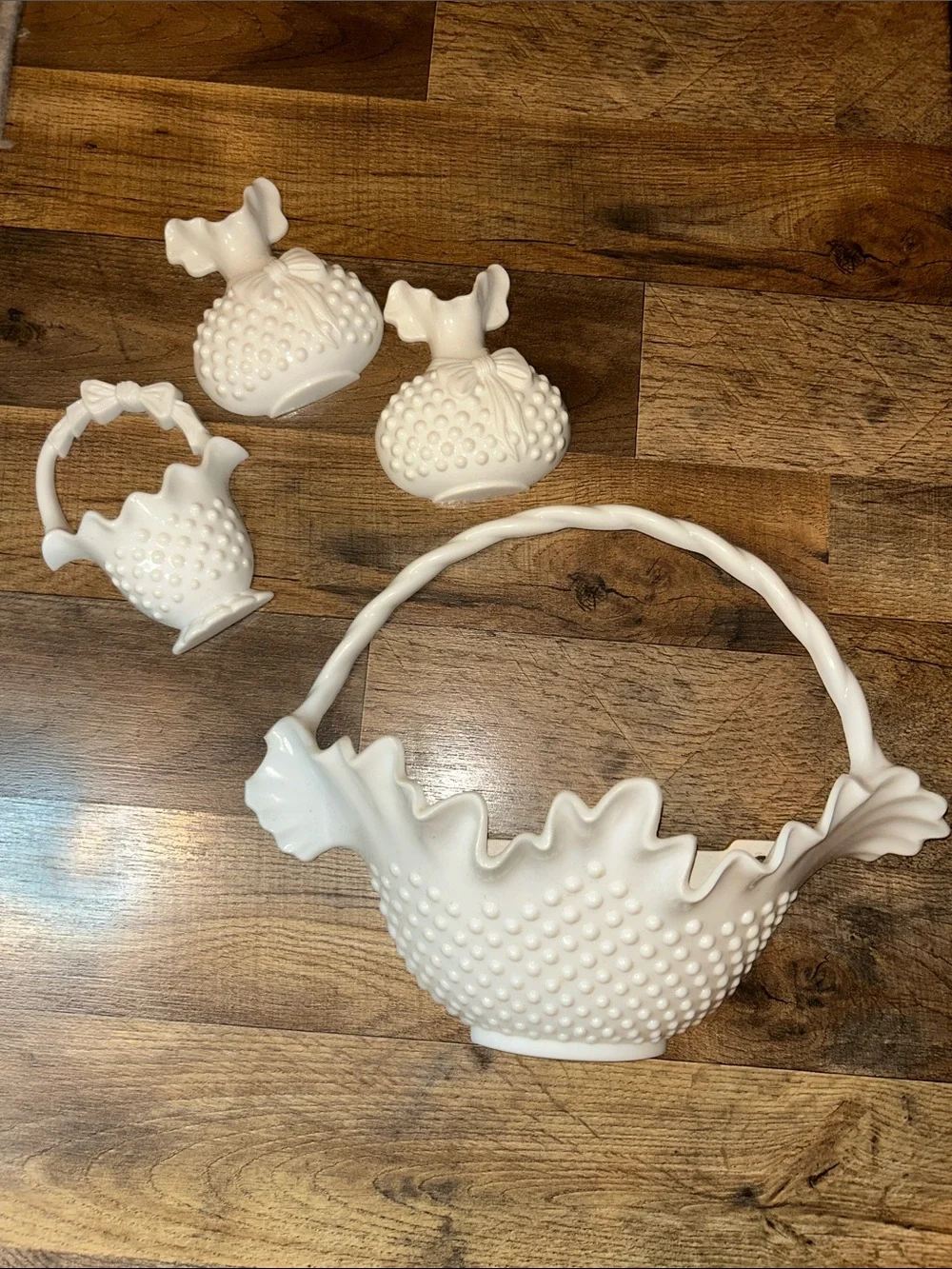 Vintage Burwood White Hobnail Milk Glass Basket Set 4 pieces wall pockets - Picture 1 of 6